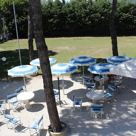 Centro Vacanze La Perla *