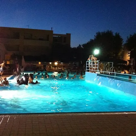 Centro Vacanze La Perla Pensión