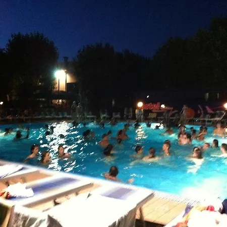 Centro Vacanze La Perla * Bellaria-Igea Marina