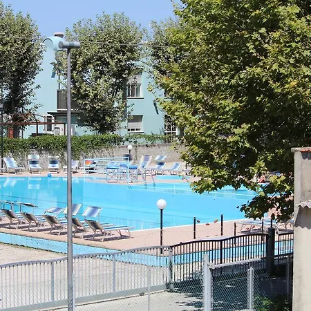 Centro Vacanze La Perla Penzion *